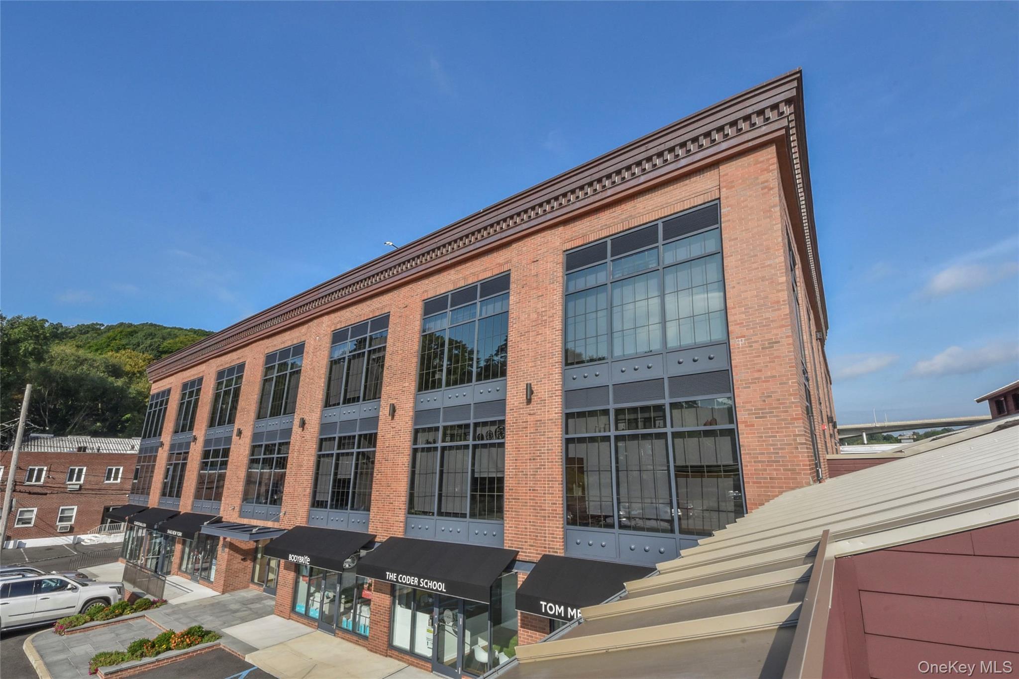 21 Lumber Road # 3B, Roslyn, NY 11576