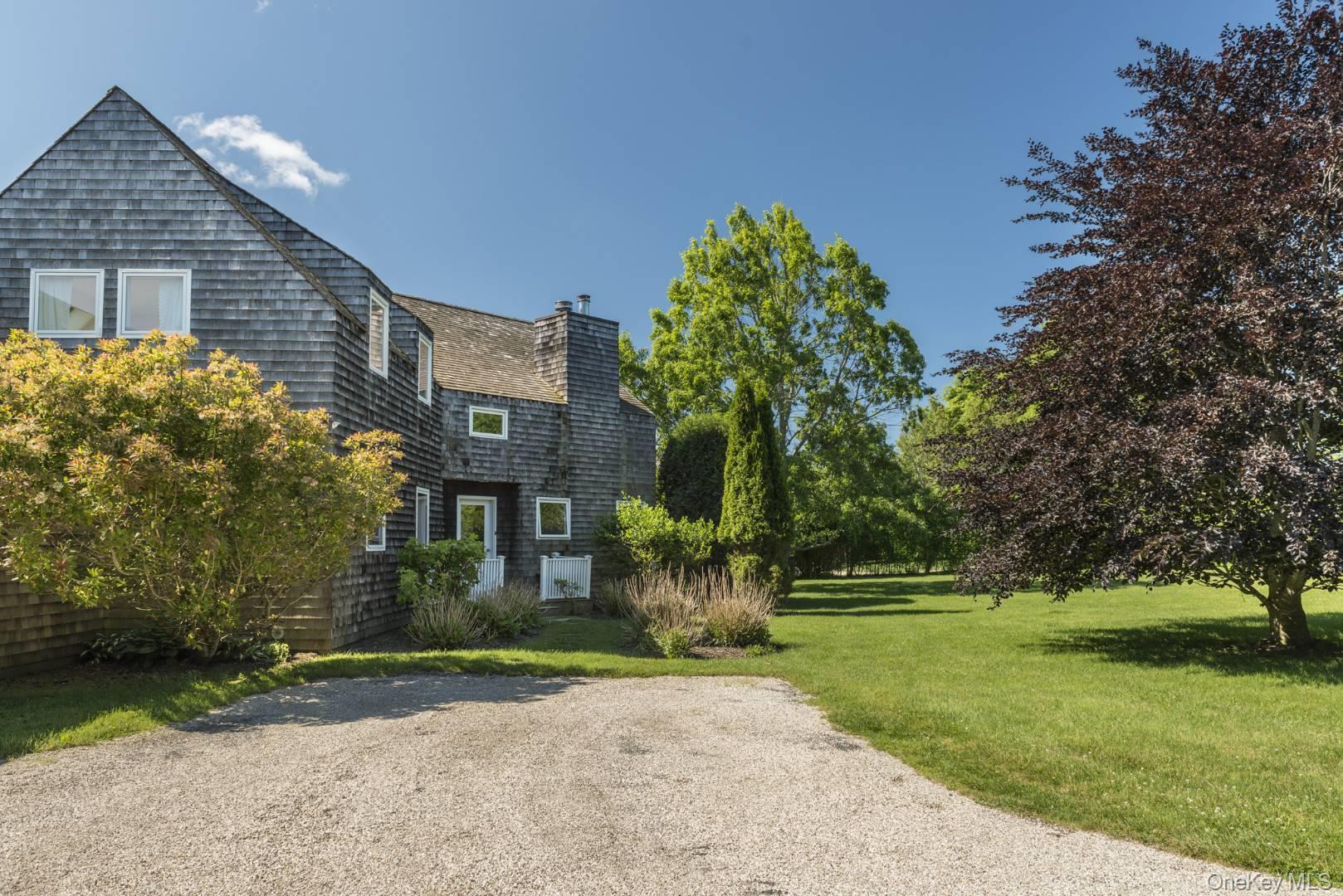 701 Halsey Lane, Bridgehampton, NY 11932