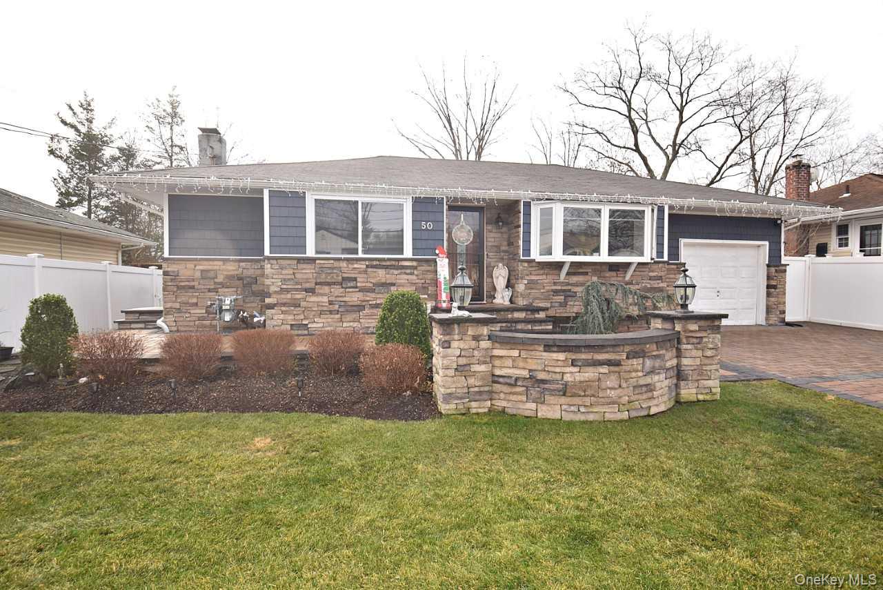 50 Croley Street, Huntington, NY 11743