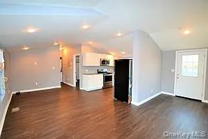 80 Depot Road # B, Westhampton Beach, NY 11978