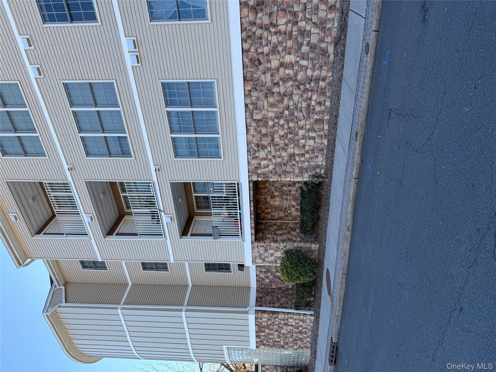 3 Cross Street # 304, Suffern, NY 10901