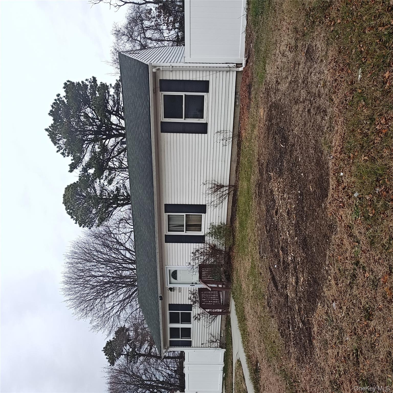 909 Provost Avenue, Bellport, NY 11713