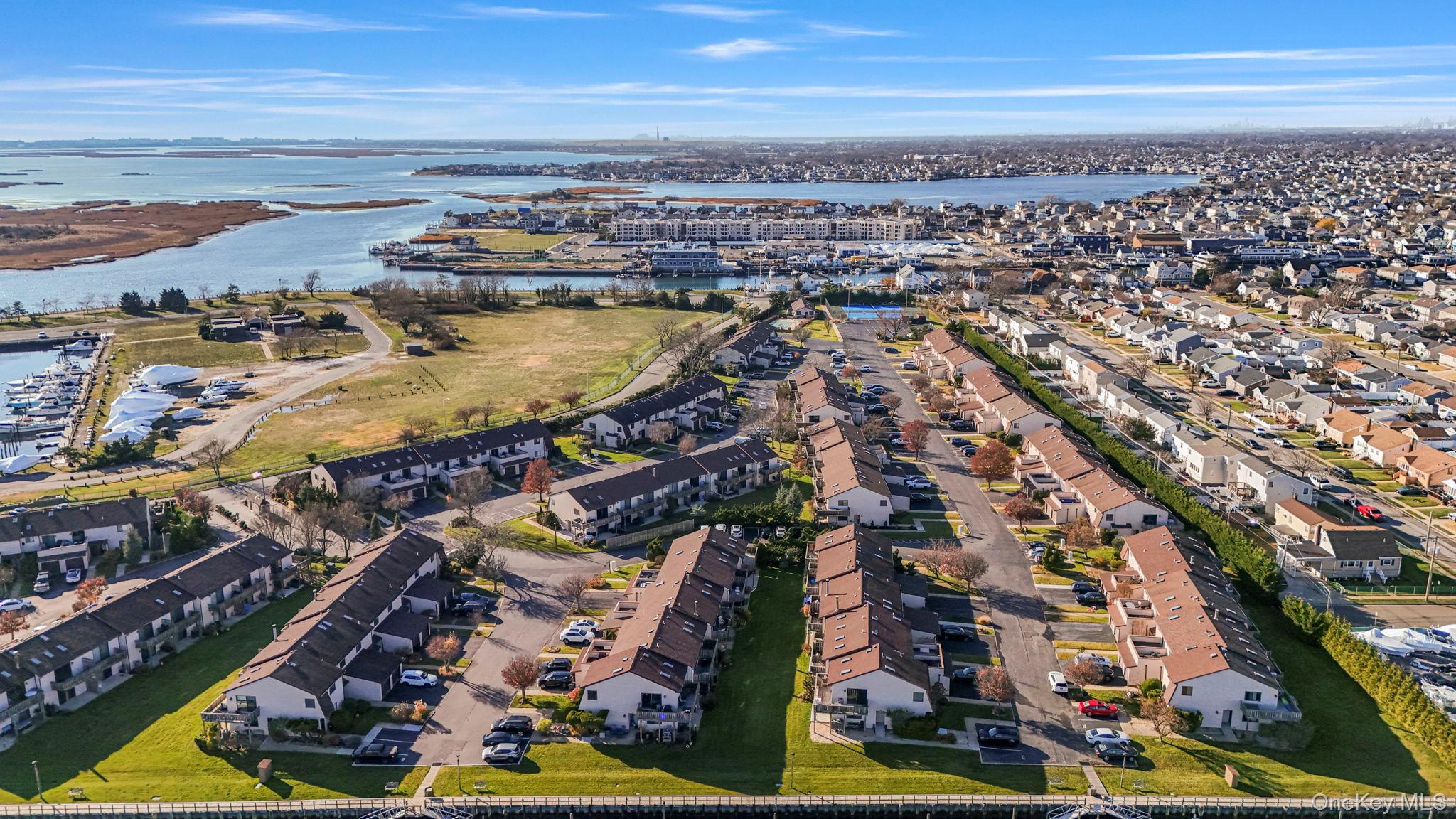 1 Anchorage # 101, Freeport, NY 11520