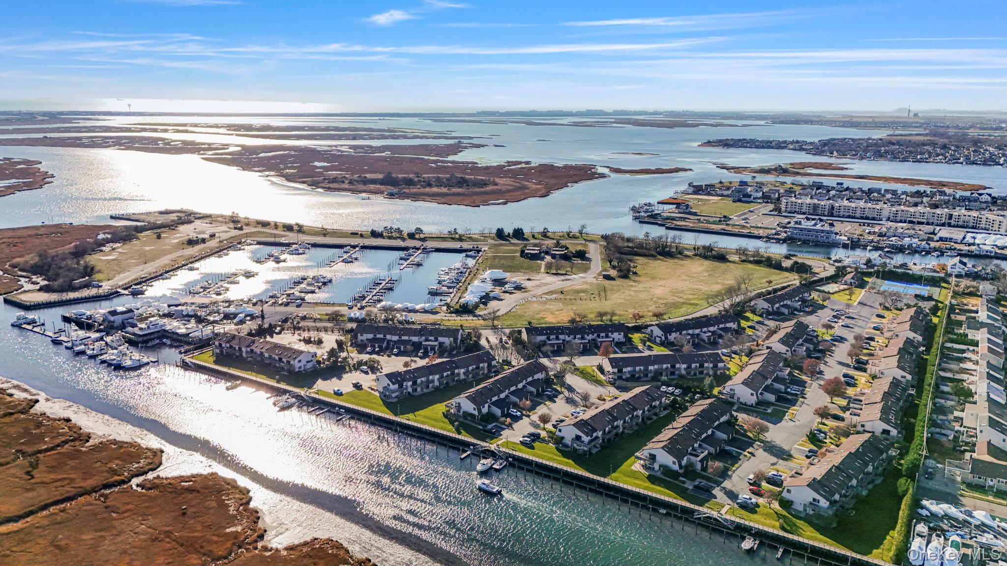 1 Anchorage # 101, Freeport, NY 11520