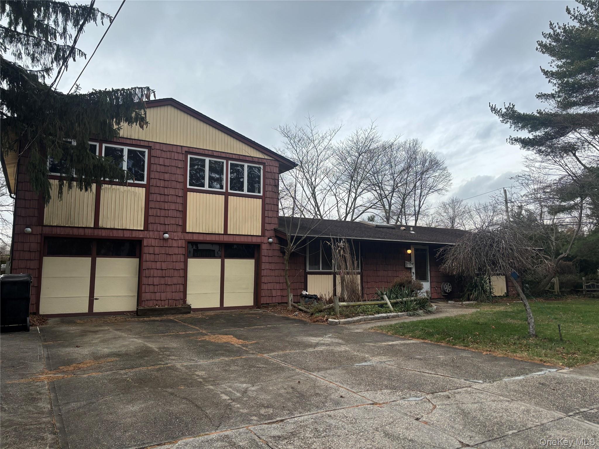 1344 Boston Avenue, Bay Shore, NY 11706