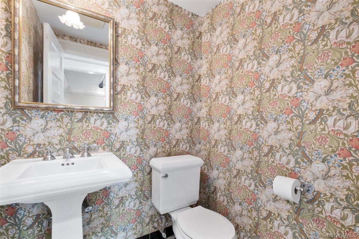 47 Elk Avenue, New Rochelle, NY 10804