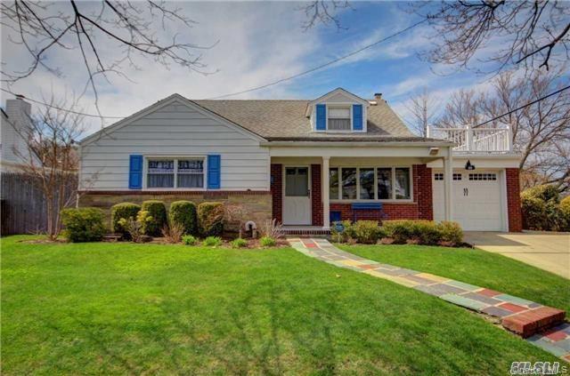 85 Jefferson Boulevard, Atlantic Beach, NY 11509