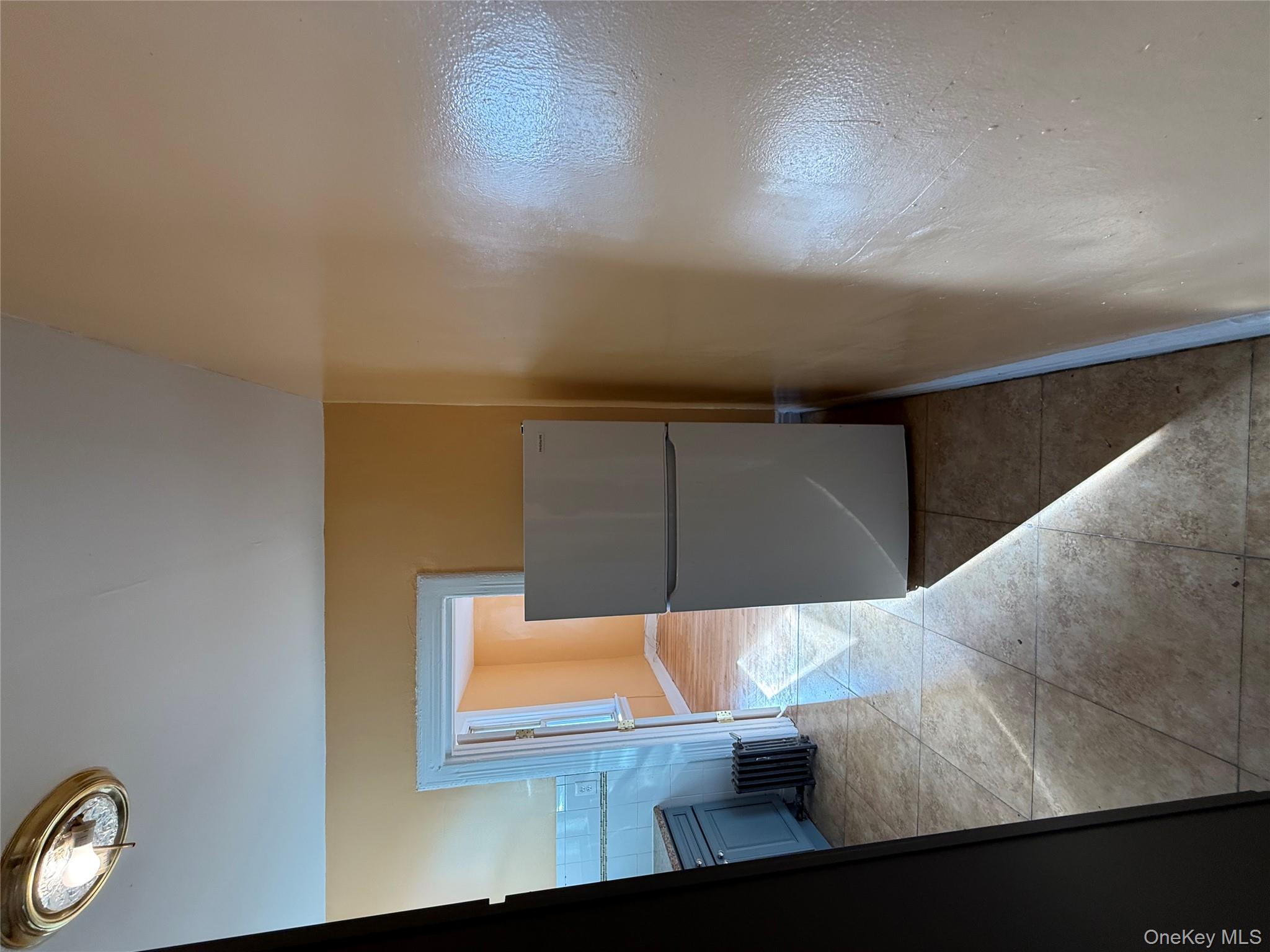 822 E 215th Street, Bronx, NY 10467