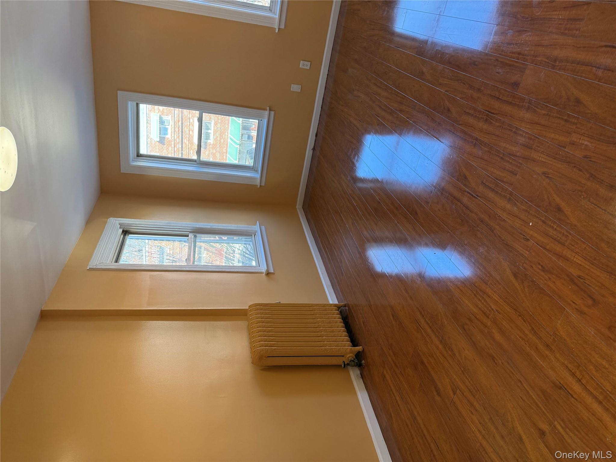 822 E 215th Street, Bronx, NY 10467