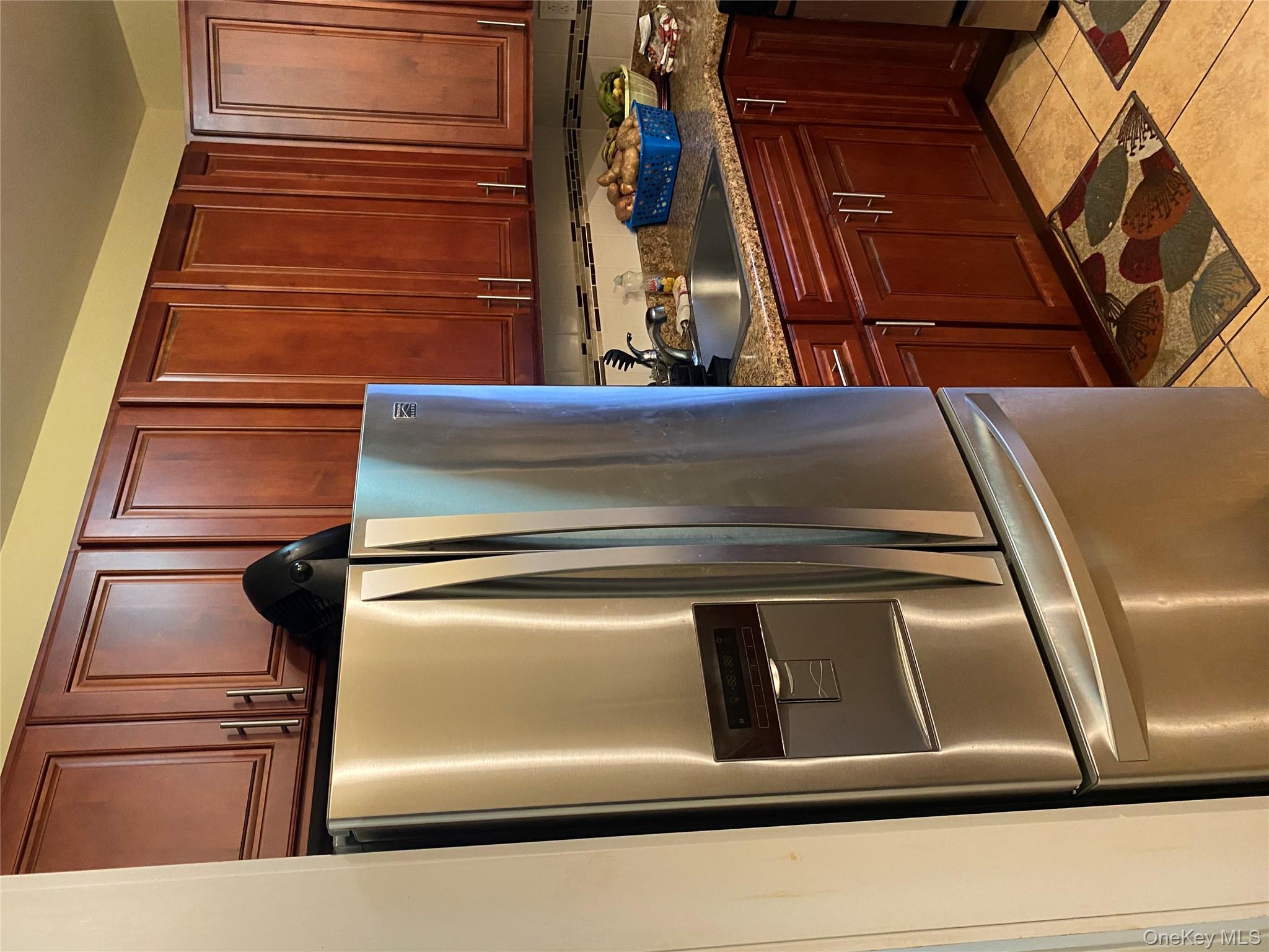 822 E 215th Street, Bronx, NY 10467