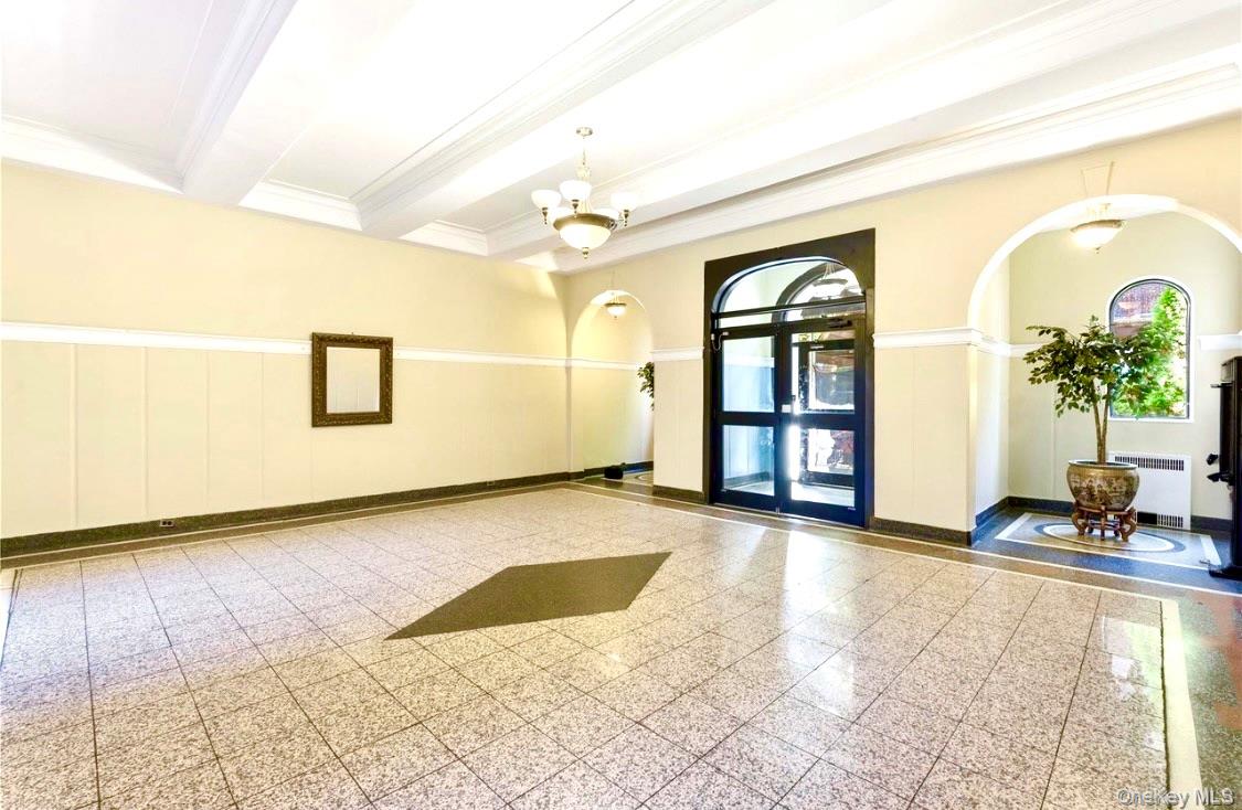 88-11 Elmhurst # D2, Elmhurst, NY 11373