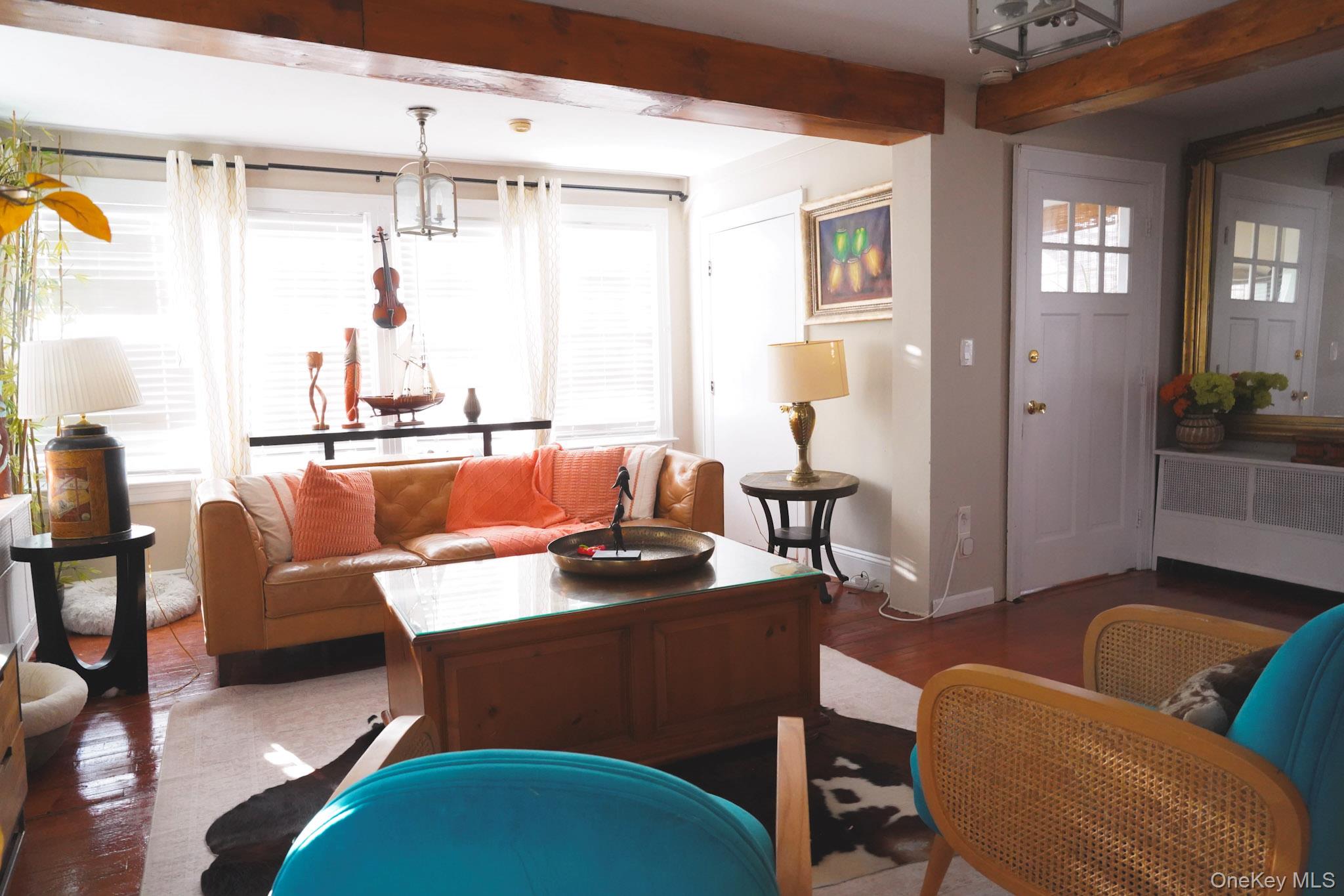 22 Everett Street, Lynbrook, NY 11563