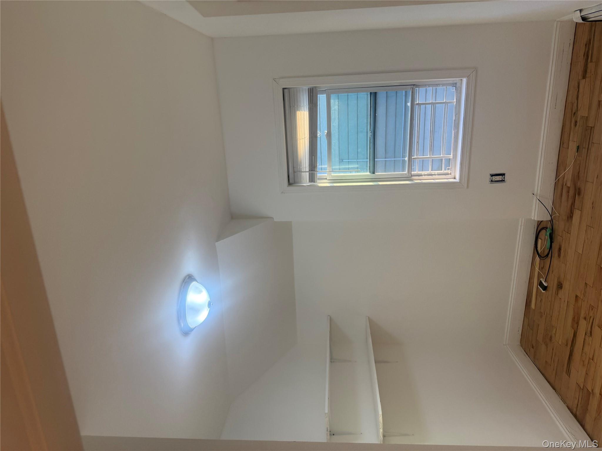 28 Clinton Avenue # 2 nd Fl, Hempstead, NY 11096