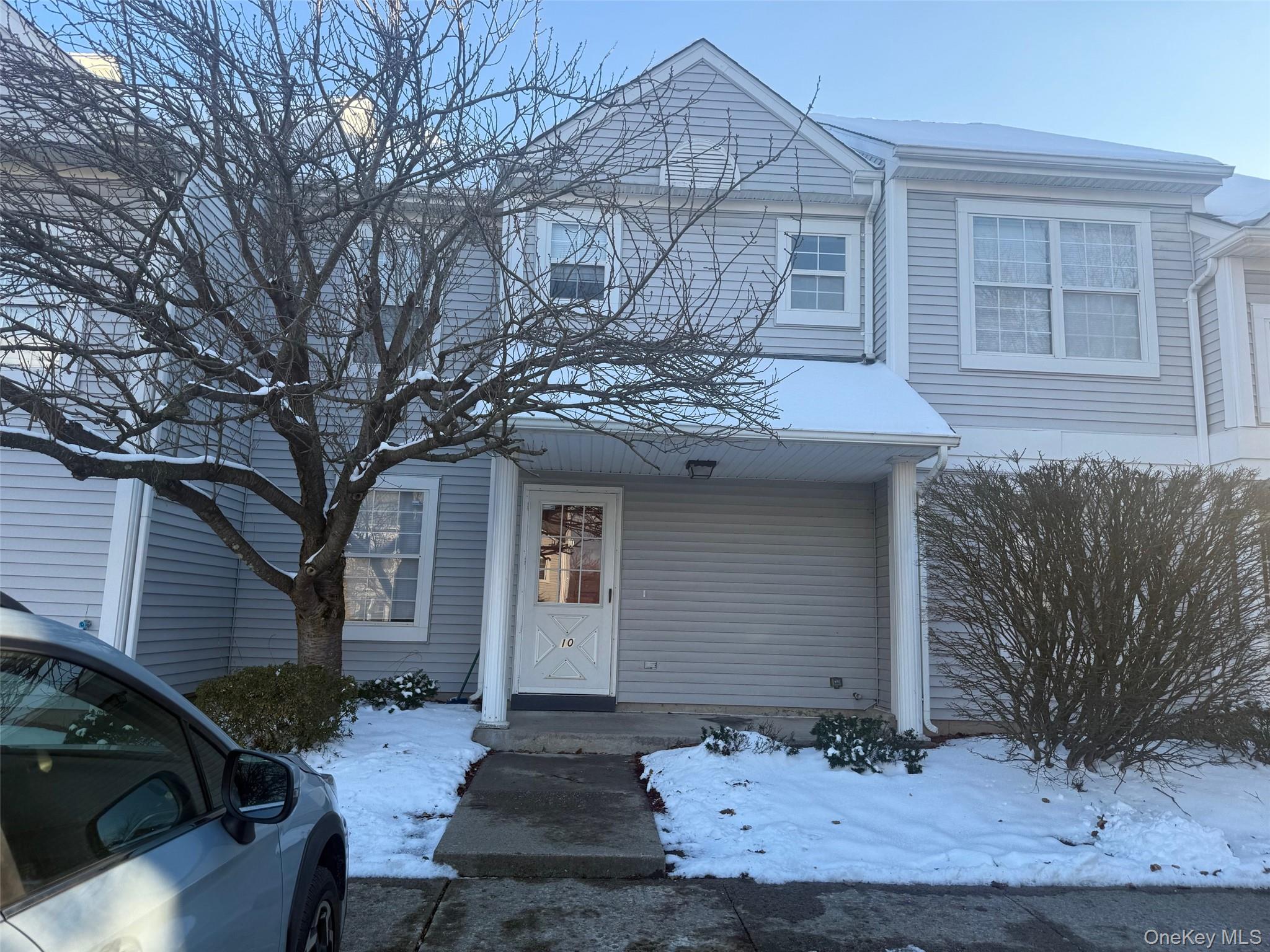 10 Kensington Way, Middletown, NY 10940