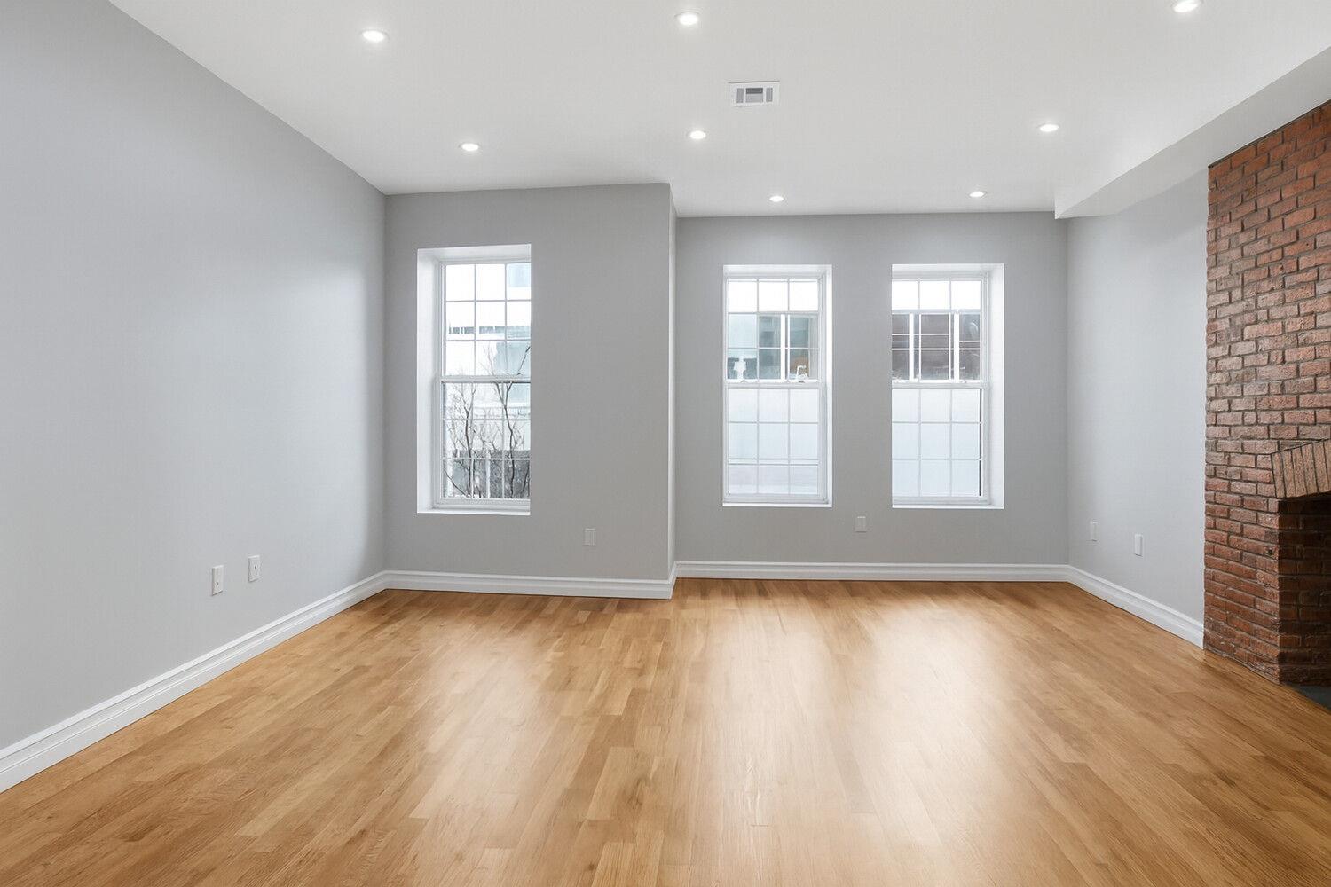 114 W 124TH Street # TH, New York (Manhattan), NY 10027