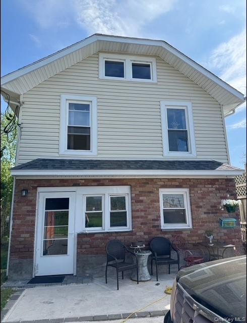 25 Auburn Avenue # 1, Bay Shore, NY 11706