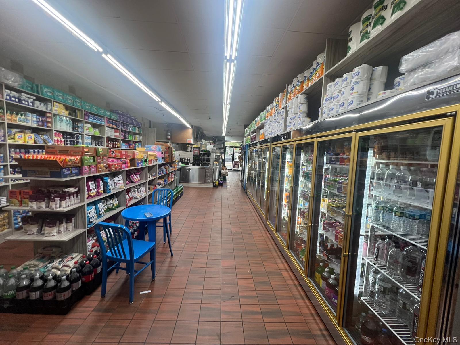 8445 164th Street, Jamaica Hills, NY 11432