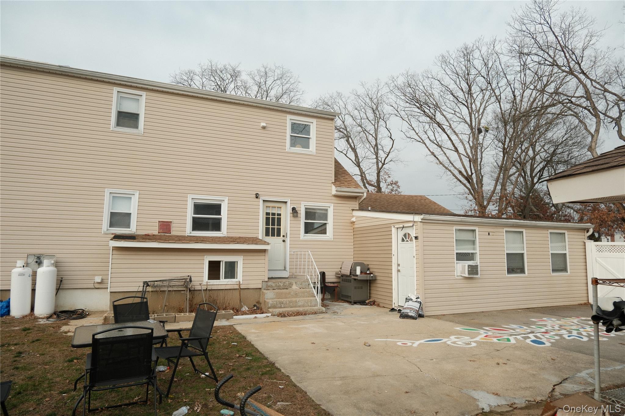 839 7th Street, West Babylon, NY 11704