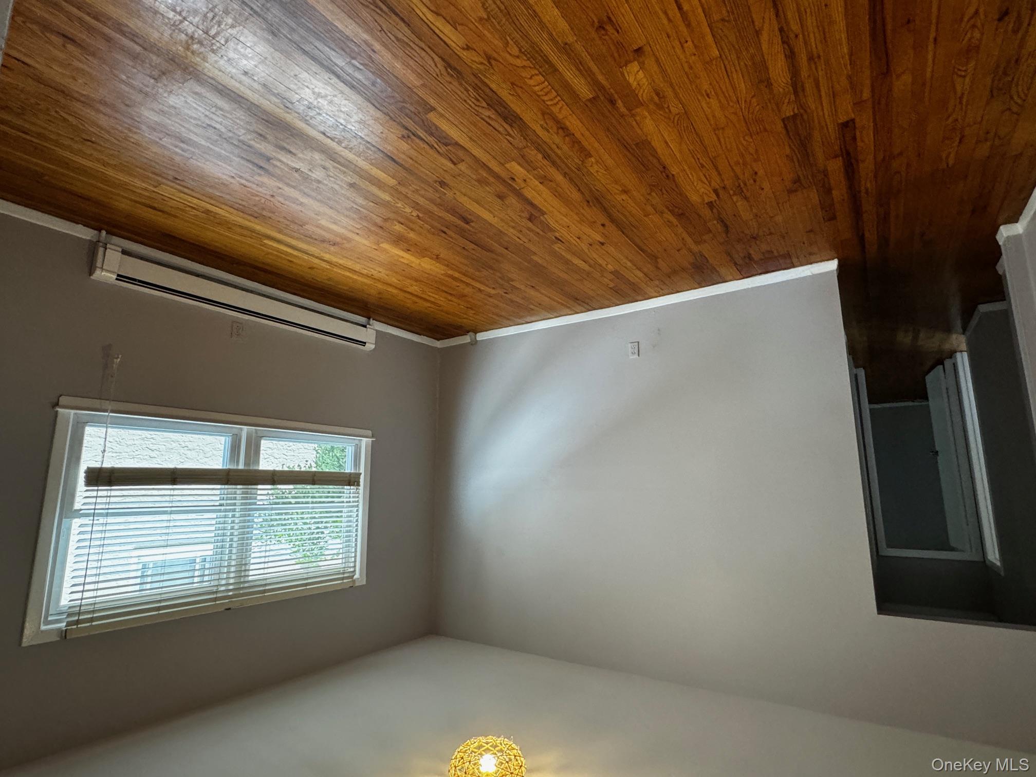 561 E Olive Street # Main, Long Beach, NY 11561