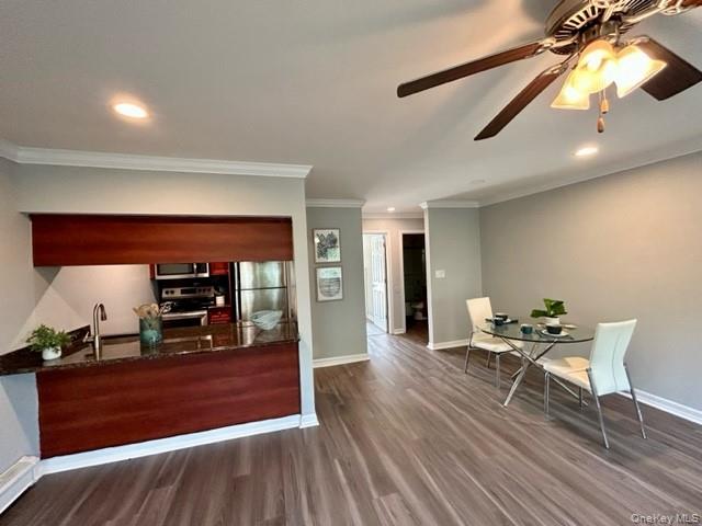 184 Hallock Road # 3A2, Lake Grove, NY 11755