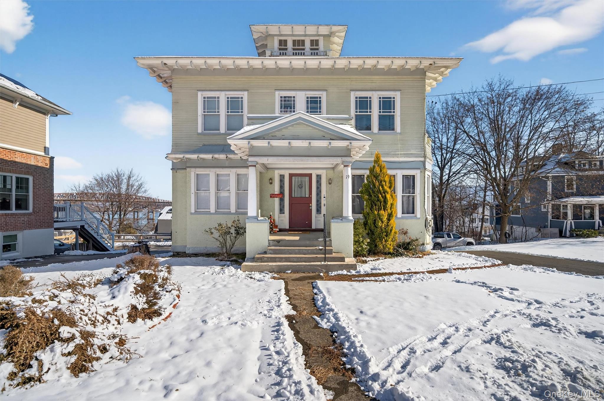 19 Leroy Place, Newburgh, NY 12550