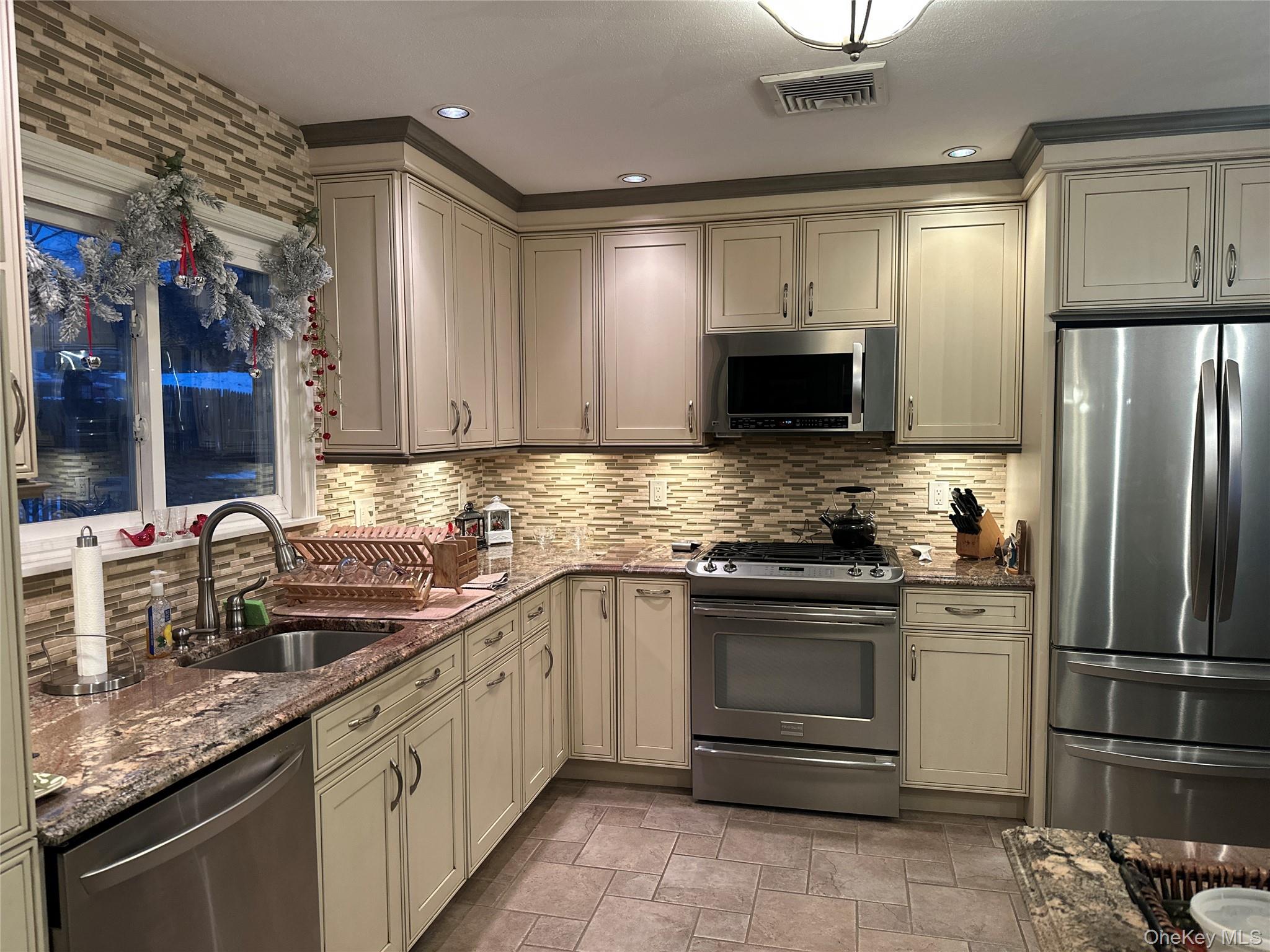 33 Dallas Drive, Monroe, NY 10950