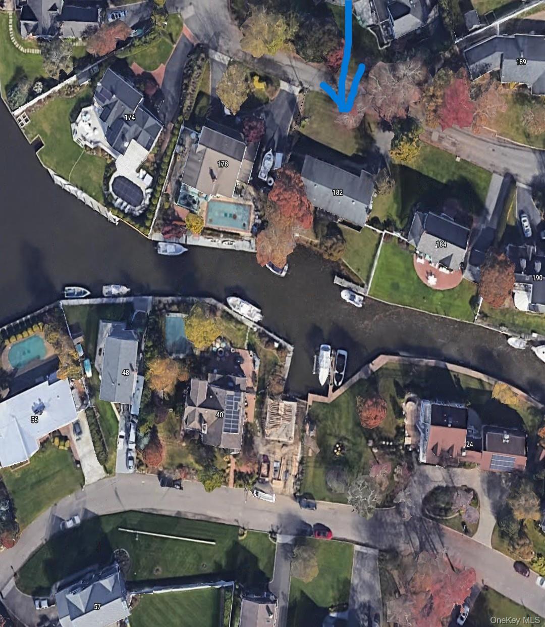 182 Connetquot Drive, Oakdale, NY 11769