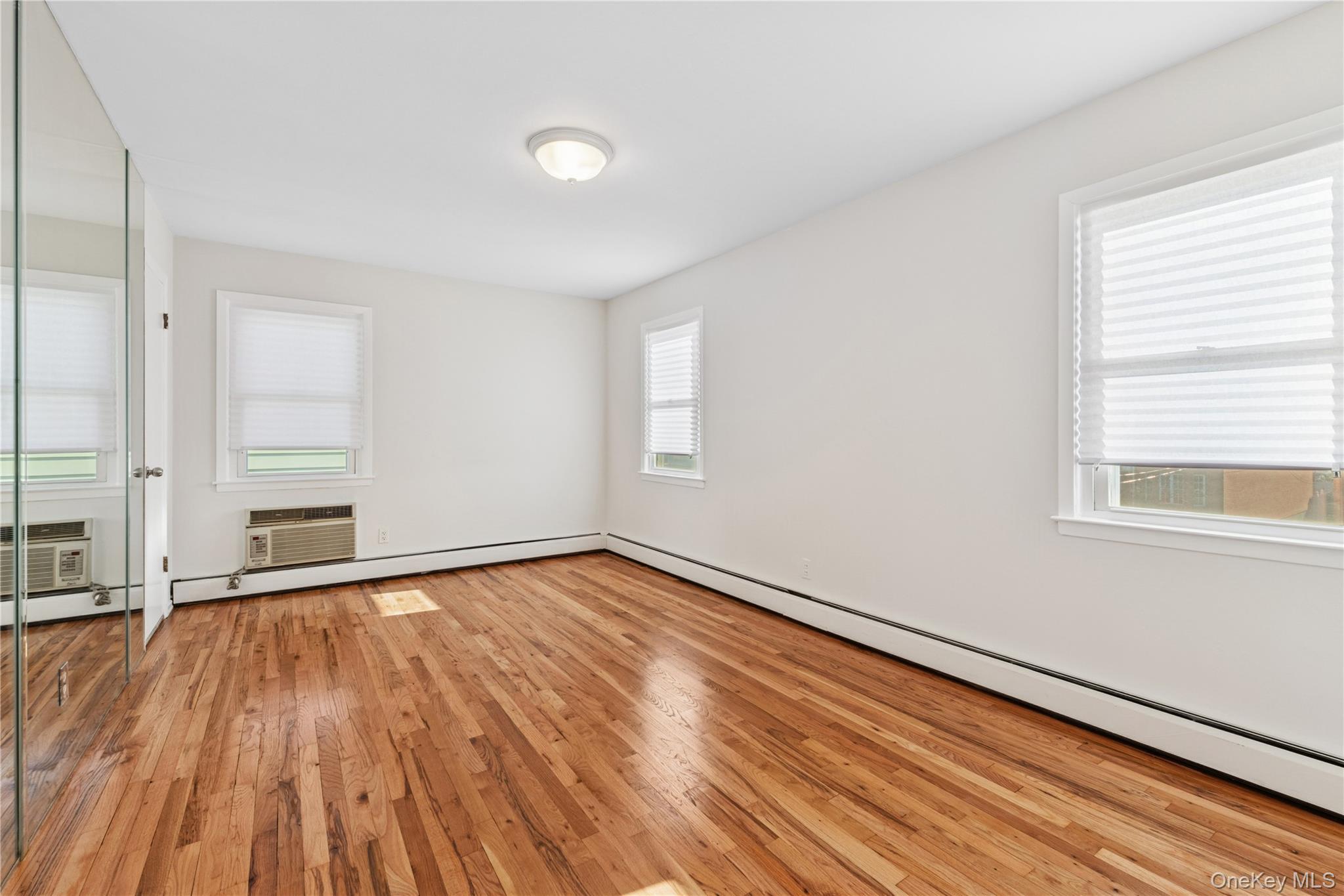 154-27 20th Road, Whitestone, NY 11357