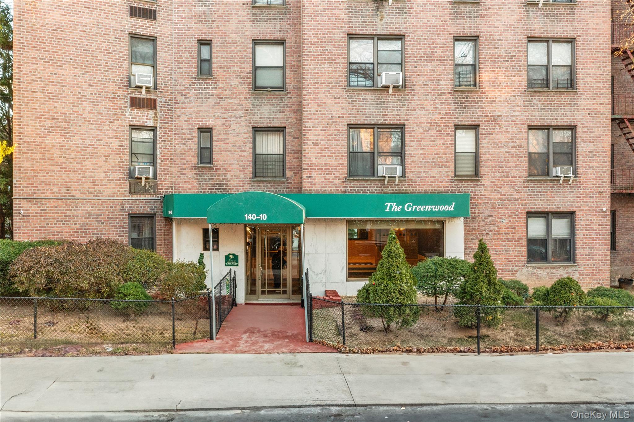 140-10 84th Drive # 1B, Briarwood, NY 11435