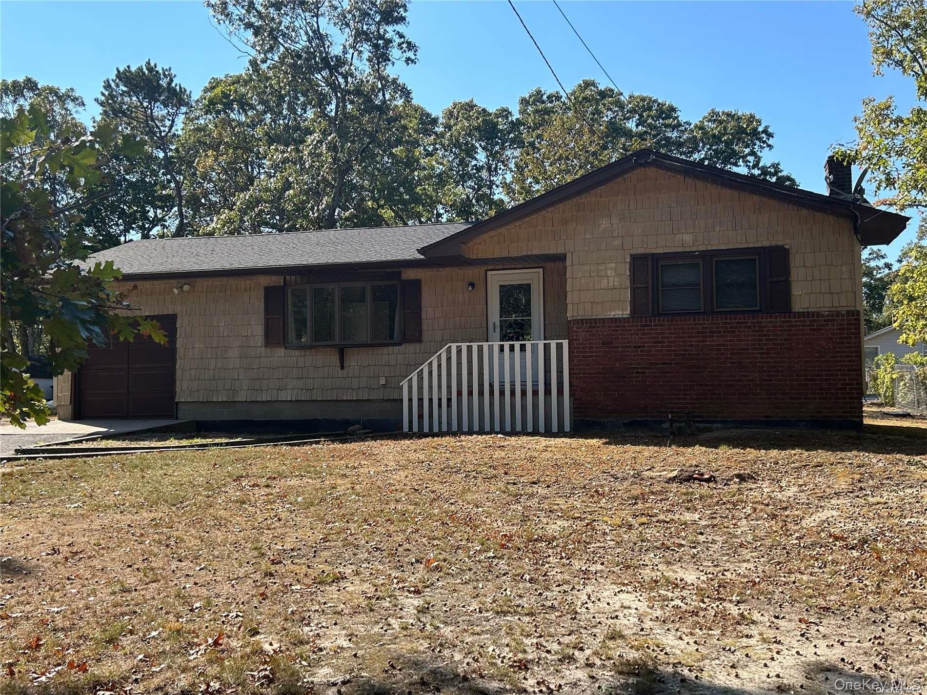 70 J T Boulevard, Riverhead, NY 11901