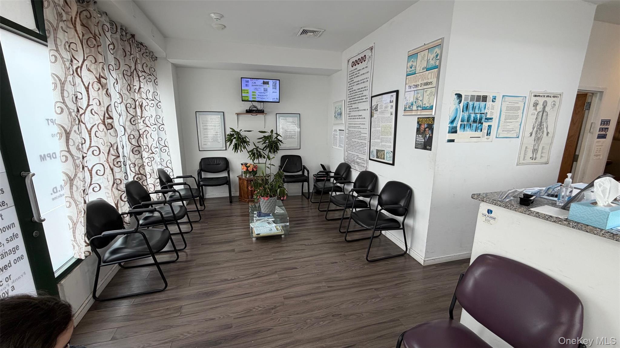 707 Middle Neck # 1, Great Neck, NY 11024