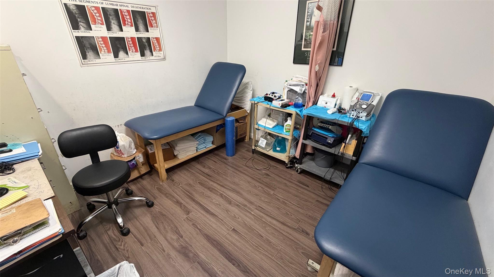 707 Middle Neck # 1, Great Neck, NY 11024