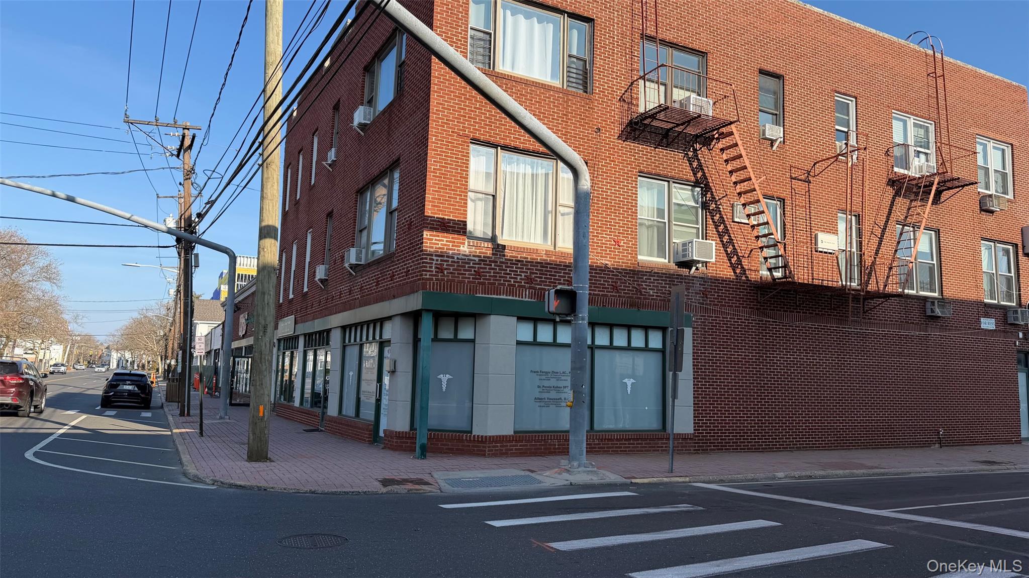 707 Middle Neck # 1, Great Neck, NY 11024