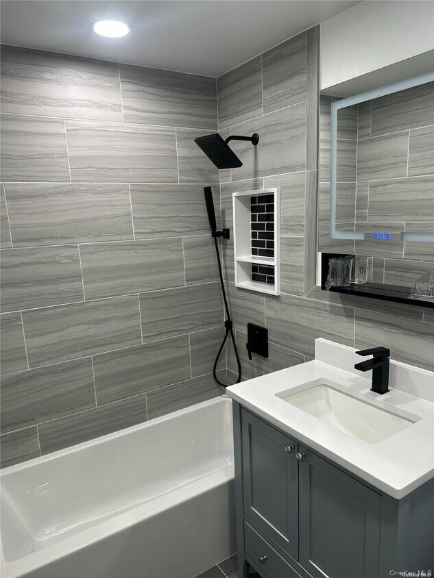 233 E Fulton Street, Long Beach, NY 11561