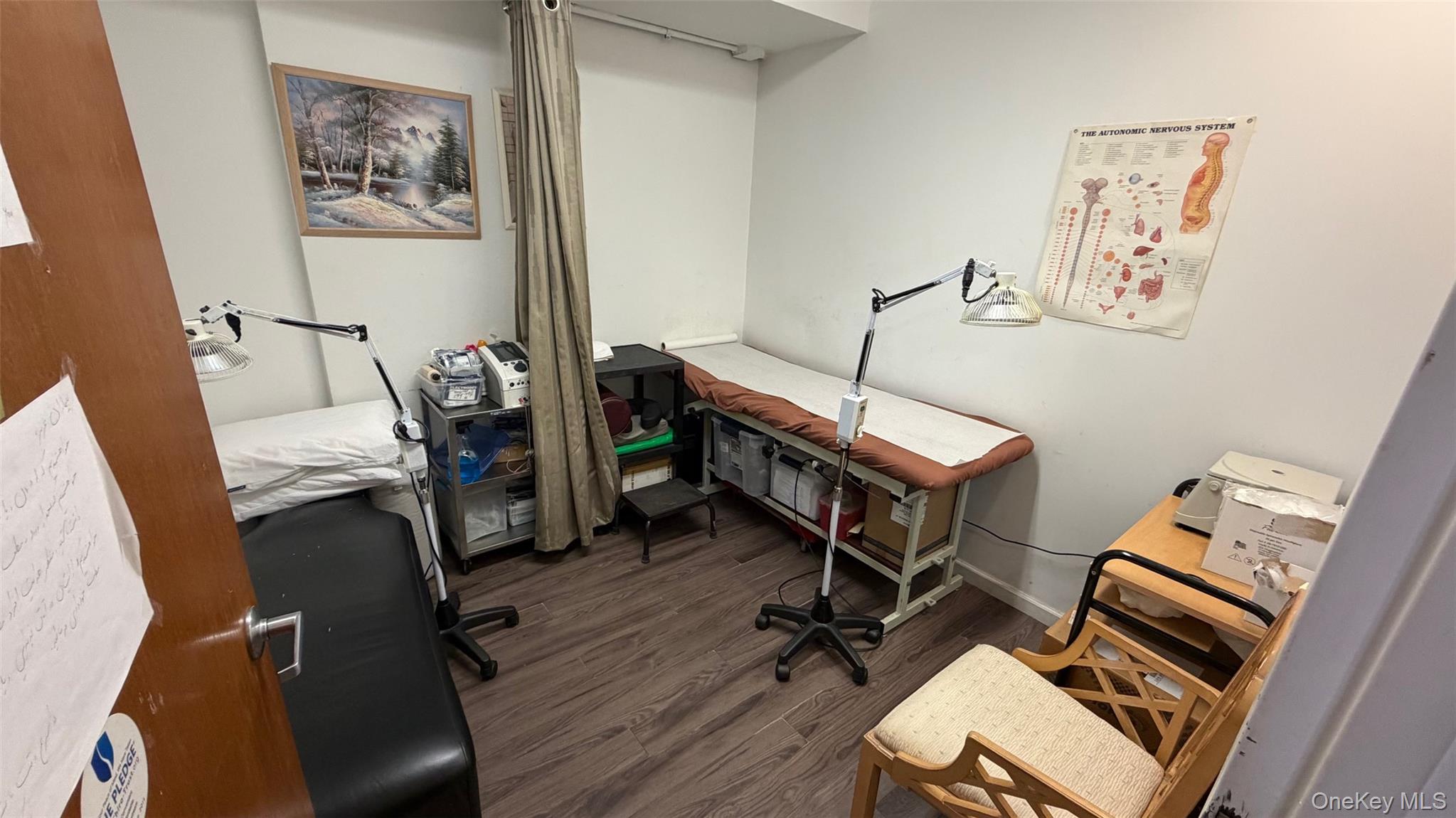 707 Middle Neck Road # 2, Great Neck, NY 11021