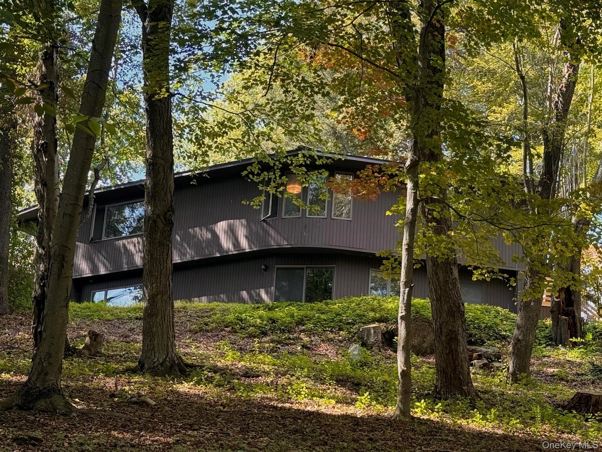 28 Philipse Brook Road, Garrison, NY 10524