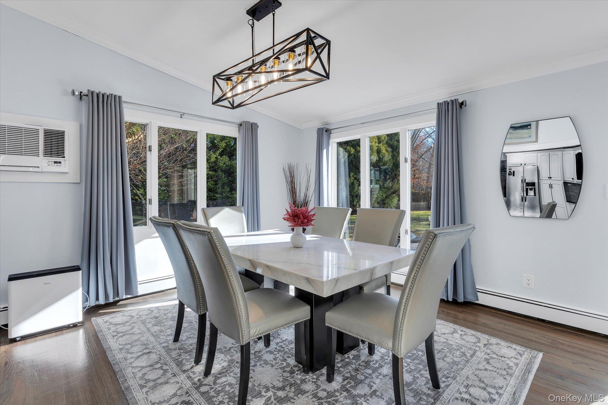 56 Fairfields Lane, Huntington Station, NY 11746