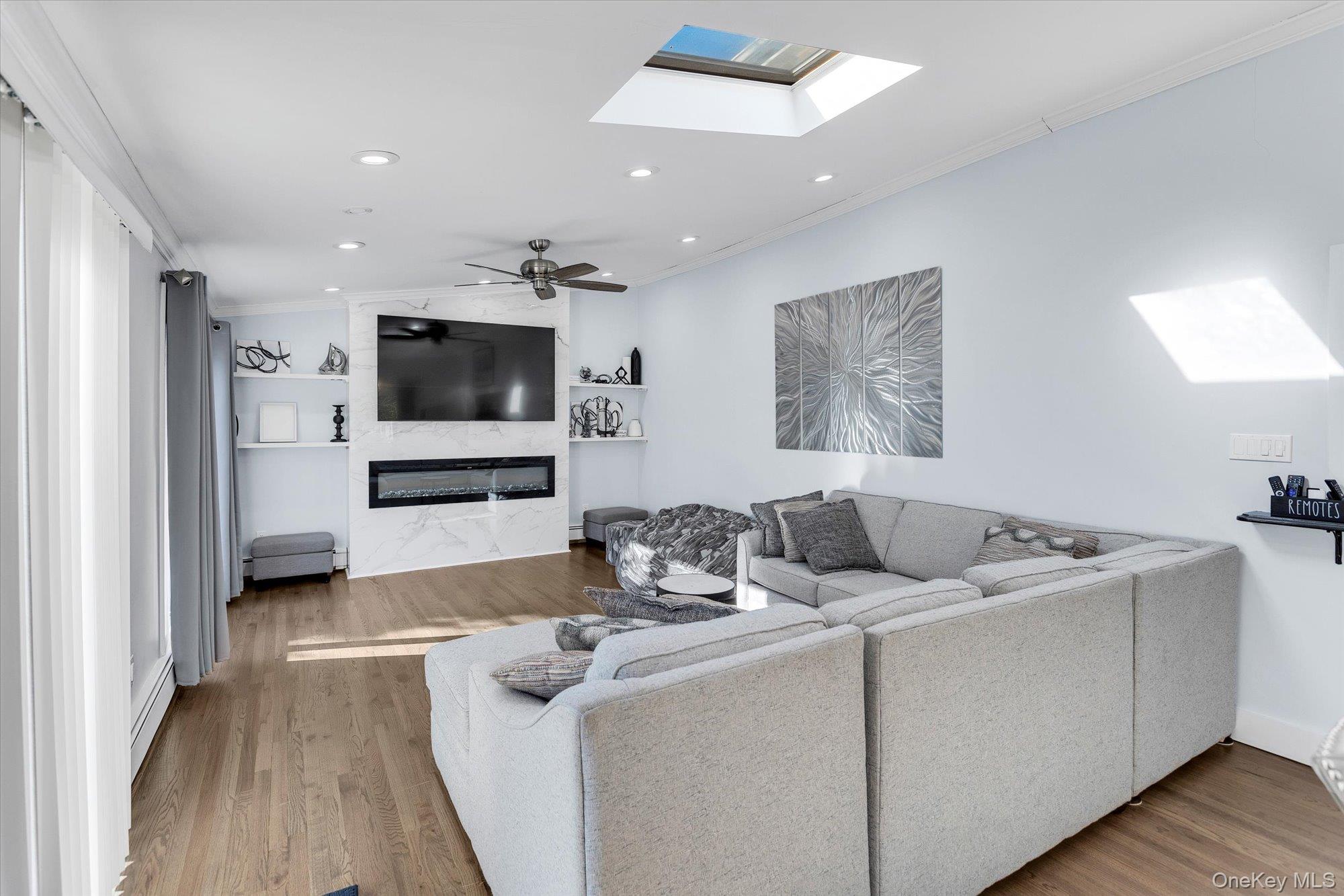 56 Fairfields Lane, Huntington Station, NY 11746