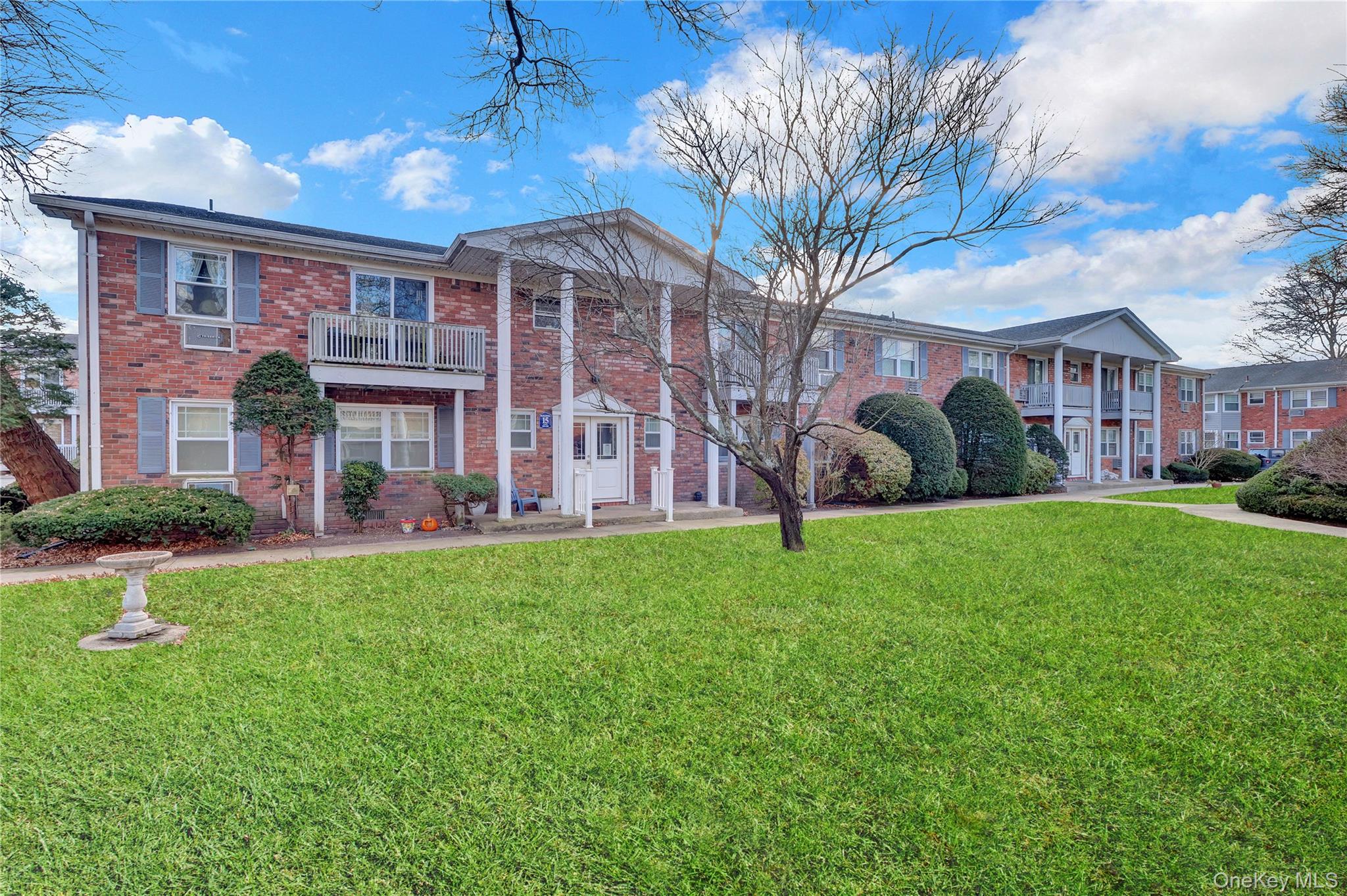 210 Fairharbor Drive # 210, Patchogue, NY 11772