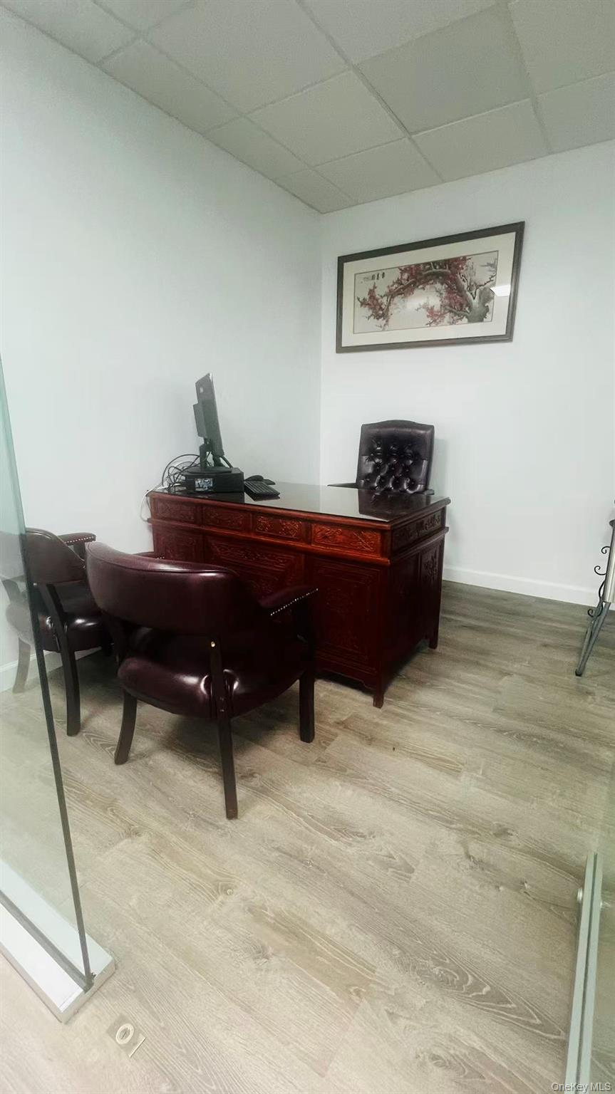 917 Northern Boulevard # 103, Great Neck, NY 11021