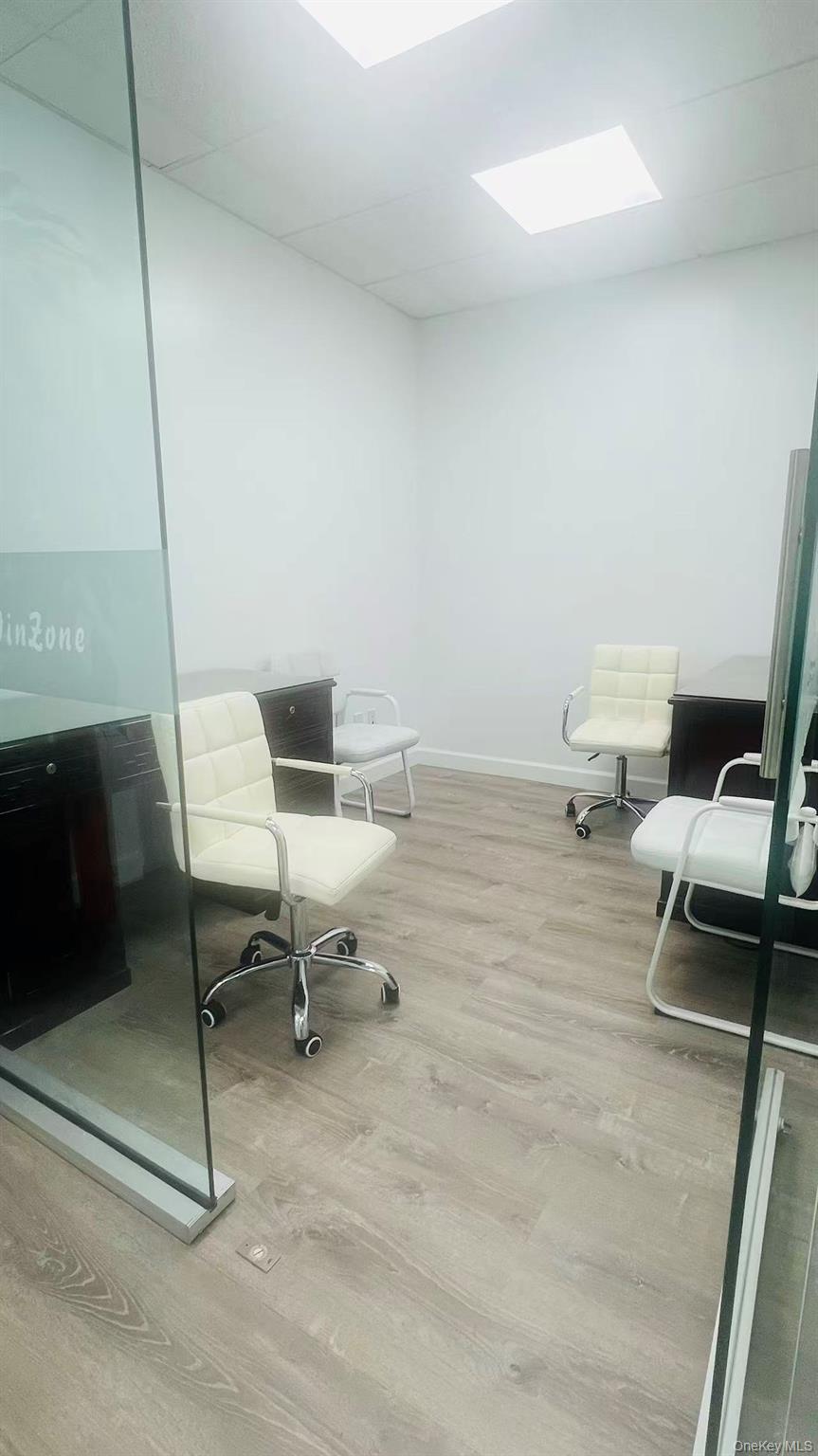 917 Northern Boulevard # 104, Great Neck, NY 11021