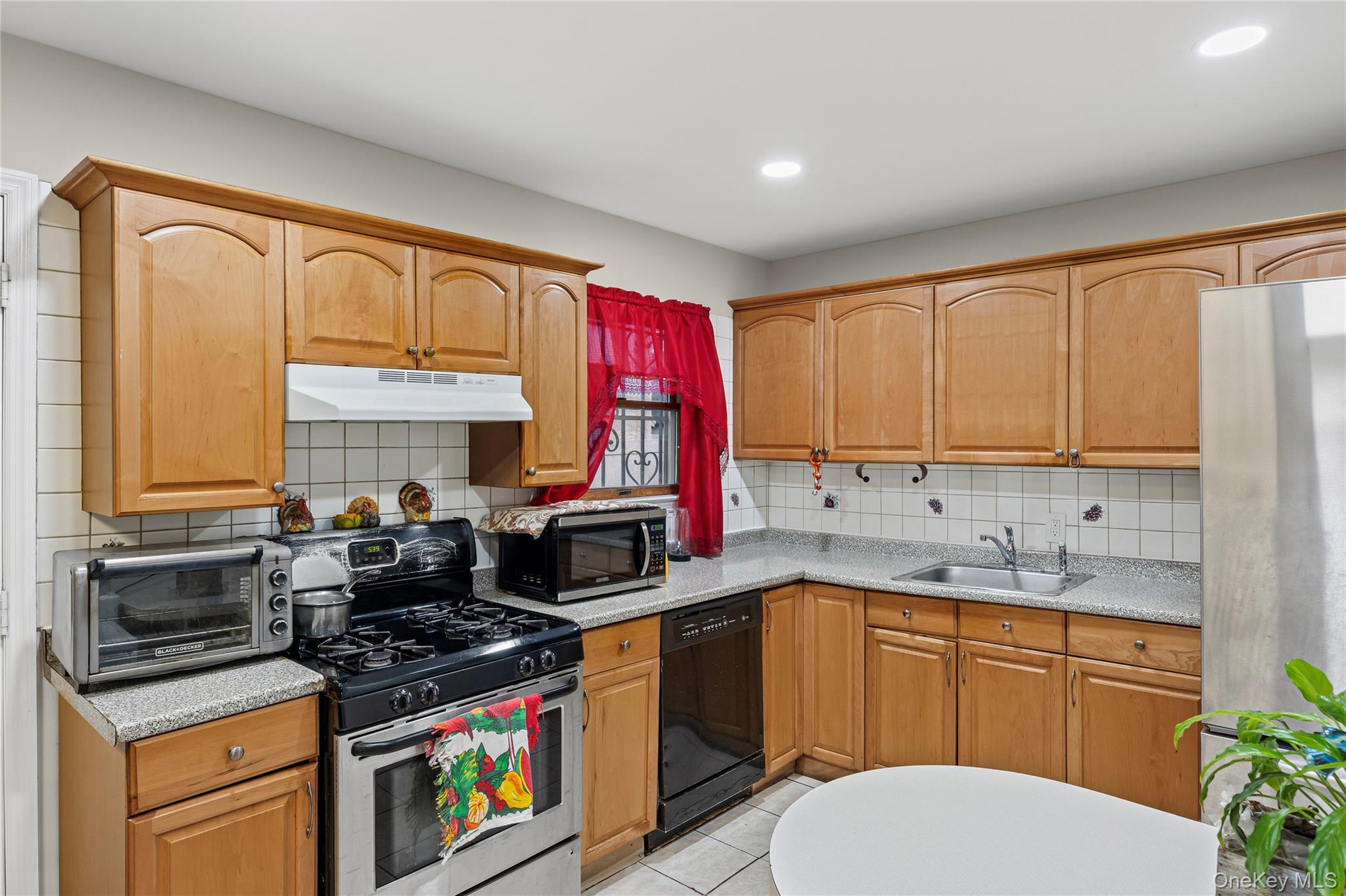 79 Union Place, Hempstead, NY 11550