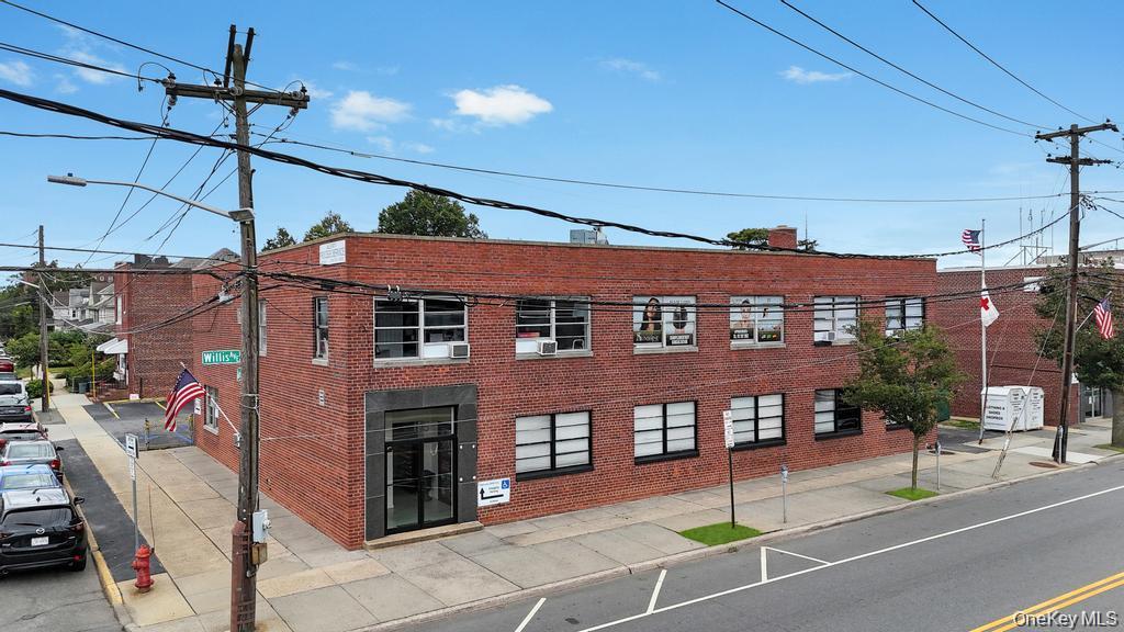 185 Willis Avenue # 1, Mineola, NY 11501