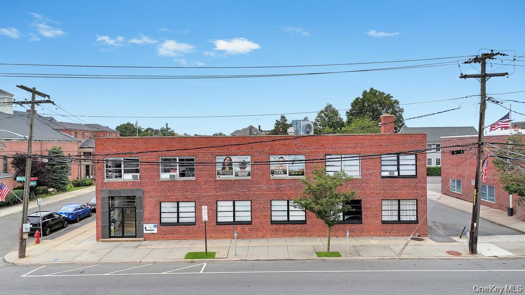 185 Willis Avenue # 1, Mineola, NY 11501