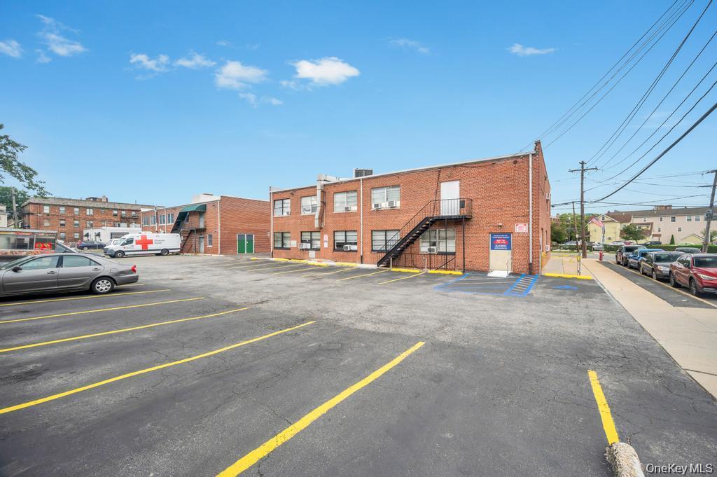 185 Willis Avenue # 1, Mineola, NY 11501