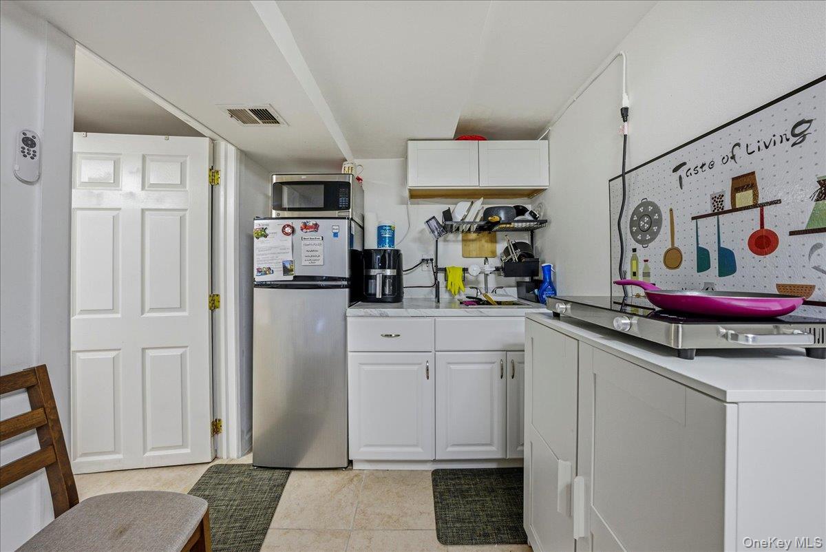 11 Crescent Street, Hicksville, NY 11801