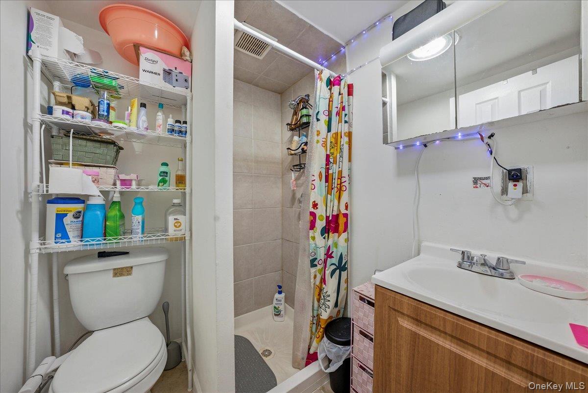 11 Crescent Street, Hicksville, NY 11801