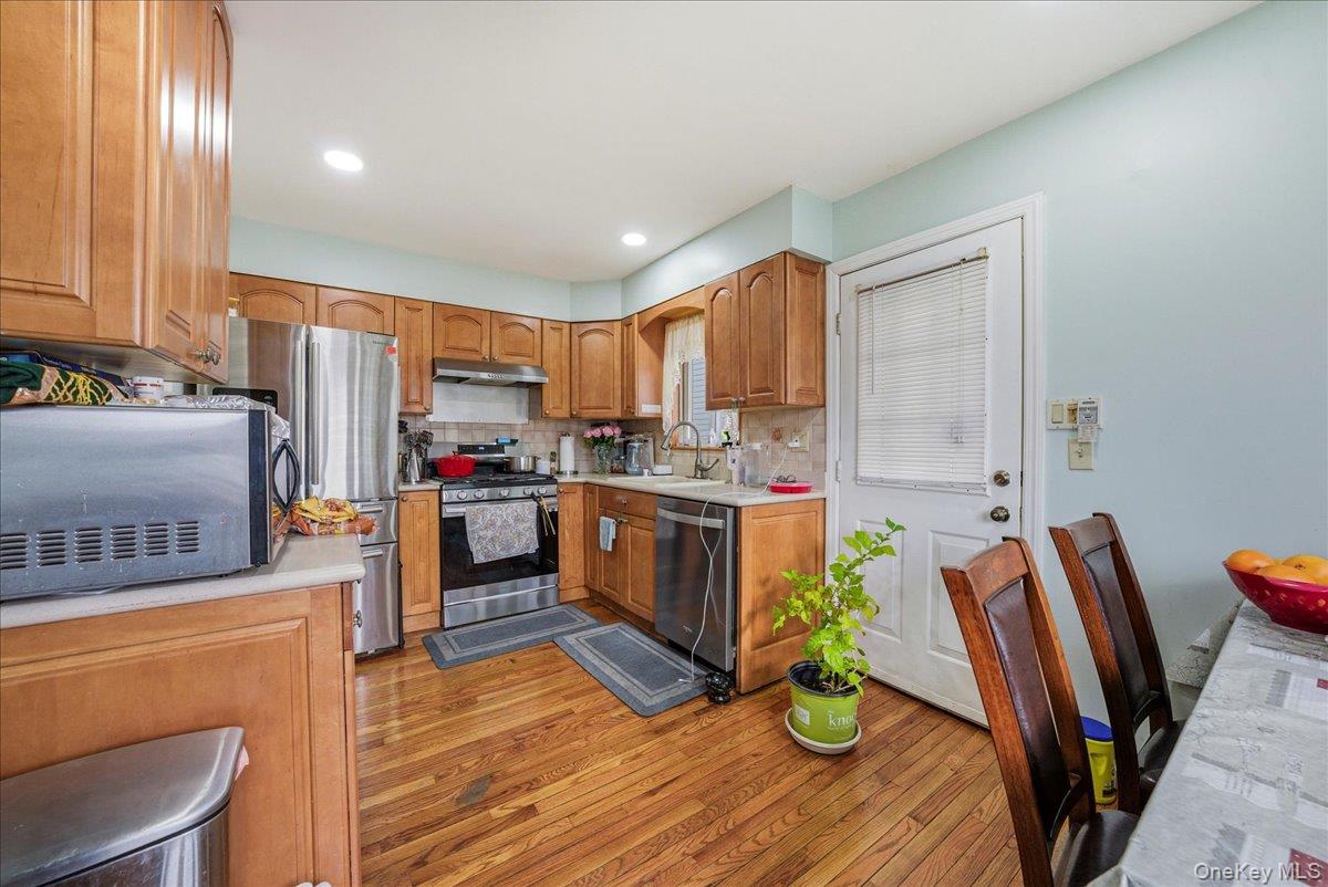 11 Crescent Street, Hicksville, NY 11801