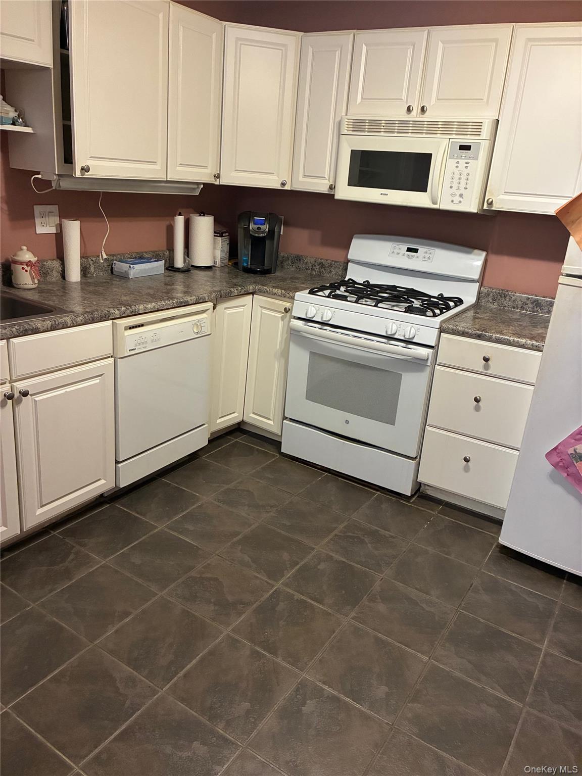 55 Country Club Lane, Pomona, NY 10970