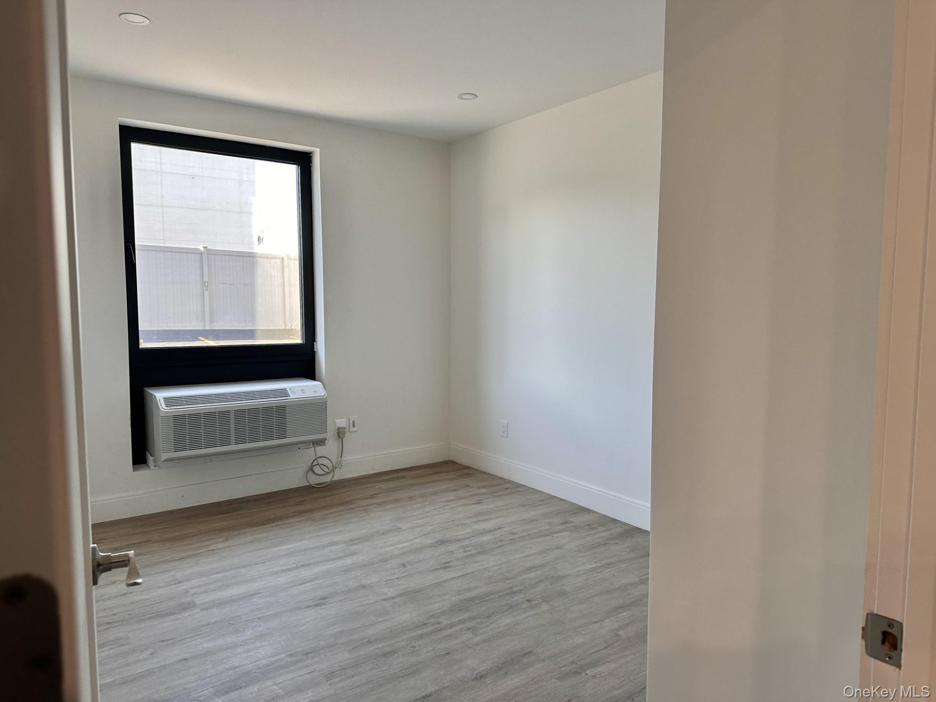 362 W MERRICK Road # 105, Valley Stream, NY 11580